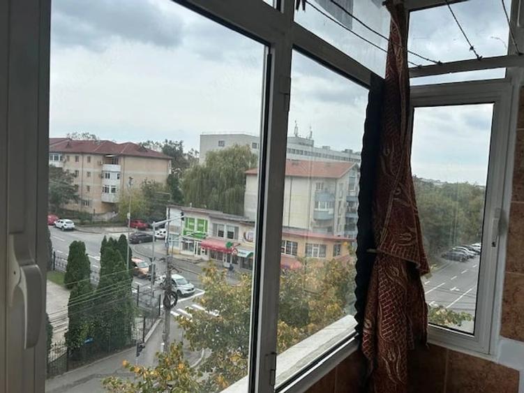 Apartament cu 2 camere decomandat în E3