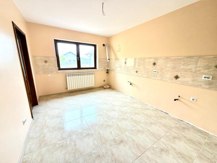 Casă individuală cu 7 camere cu Canalizare în Nicolae Bălcescu