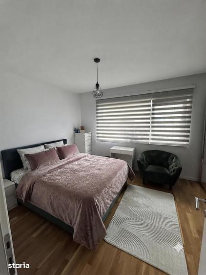 Casă cu 5 camere cu Teren 61 Mp în Central