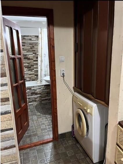 Apartament cu 2 camere decomandat, mobilat în Aradului