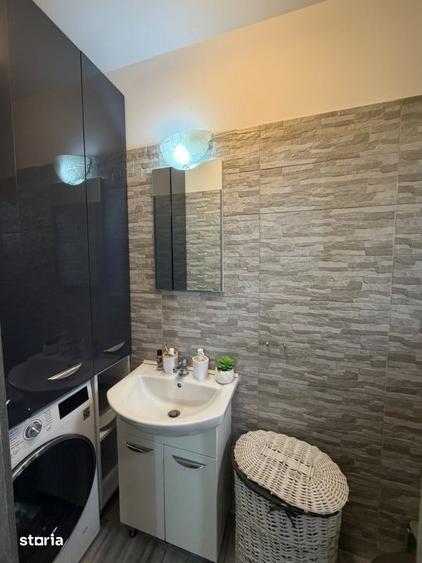 Apartament cu 3 camere, mobilat în Central