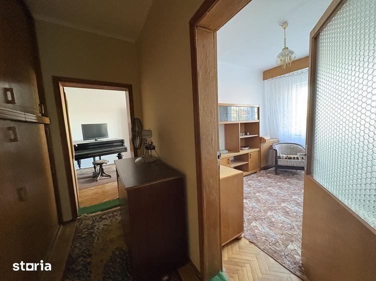 Apartament cu 3 camere în Central