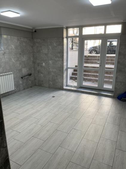 Spațiu comercial, de 45 mp, în Central
