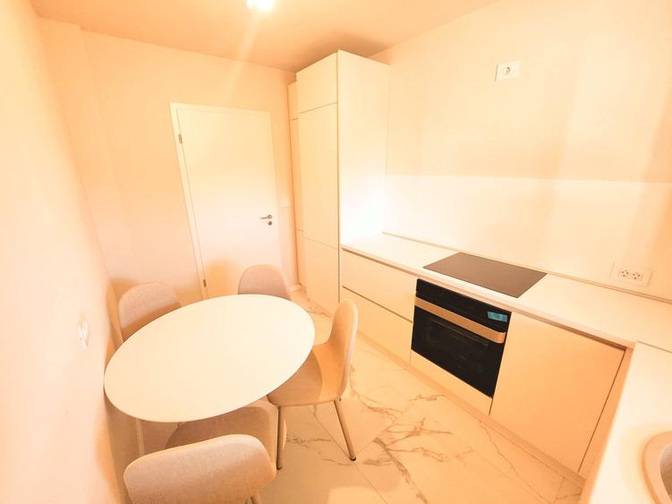 Apartament cu 2 camere decomandat, mobilat în Carierei