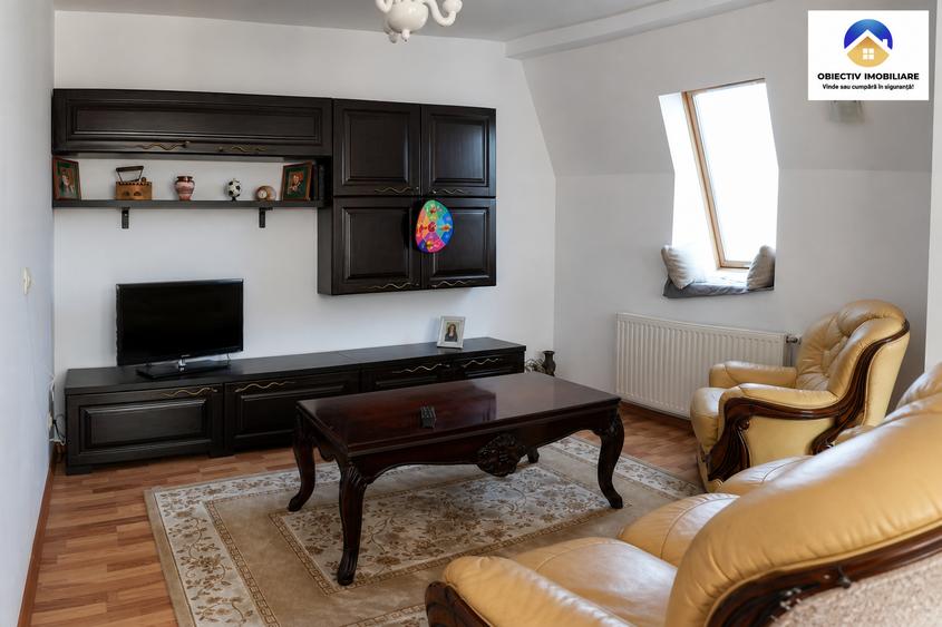 Apartament cu 3 camere semidecomandat în Central