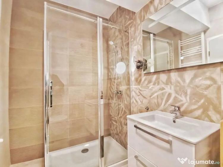 Apartament cu 2 camere decomandat în Noua