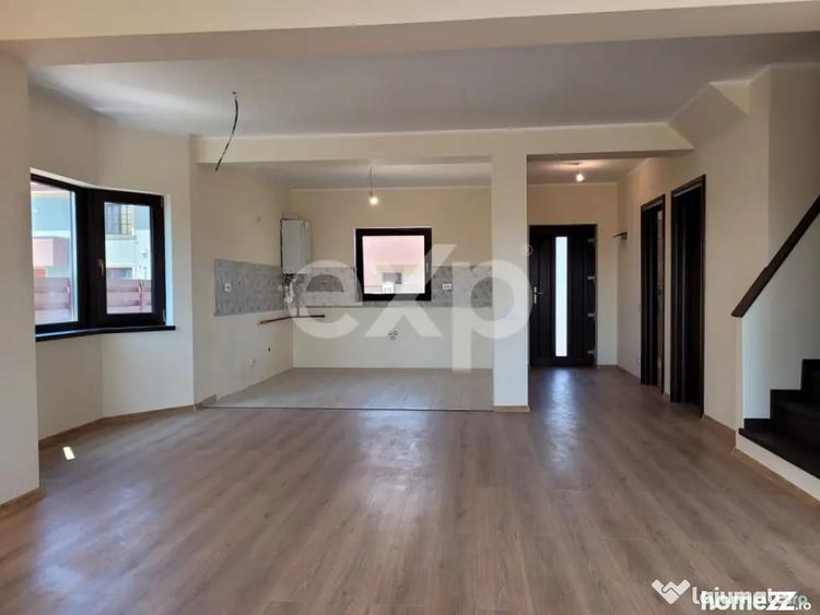 Casă cu 4 camere cu Teren 318 Mp în Corbeanca