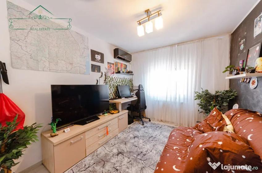 Apartament cu 5 camere decomandat în Micălaca