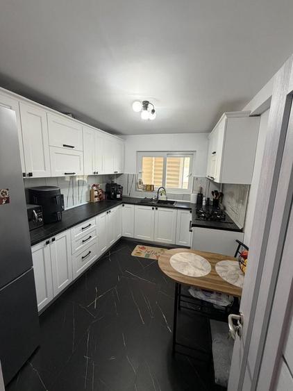 Apartament cu 2 camere decomandat în Exterior Vest