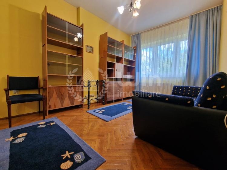 Apartament cu 3 camere decomandat, mobilat în Central