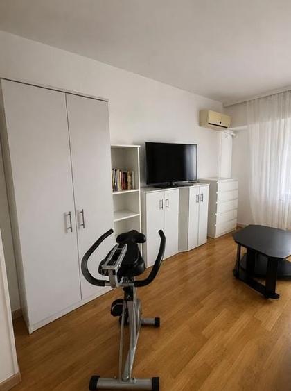 Garsonieră decomandată, mobilată în Alba Iulia