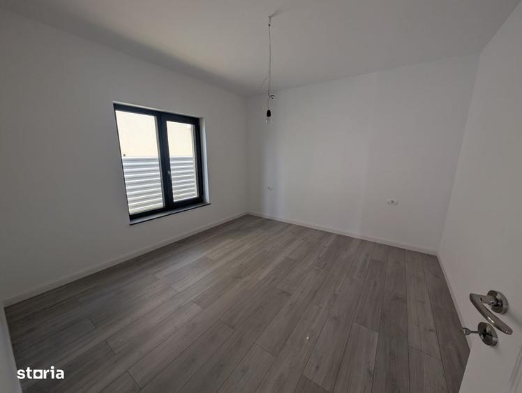 Casă cu 4 camere în Hemeiuș