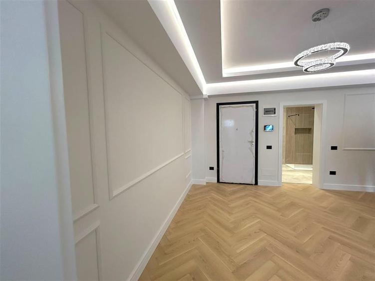 Apartament cu 3 camere semidecomandat în Burdujeni