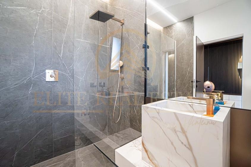 Casă individuală cu 4 camere cu Piscina în Kamsas