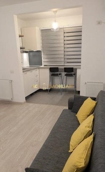 Apartament cu 2 camere semidecomandat în Berceni