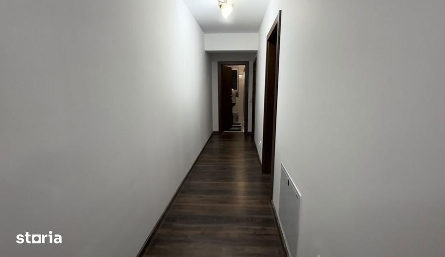 Apartament cu 3 camere în Centura