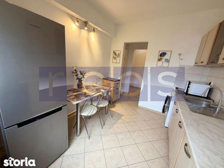 Apartament cu 2 camere decomandat, mobilat în Romană