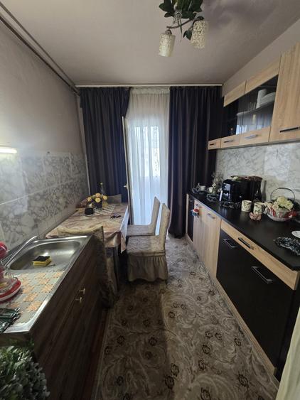 Apartament cu 2 camere decomandat, mobilat în Freidorf