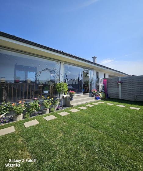 Casă cu 3 camere decomandat cu Teren 250 Mp în Nojorid