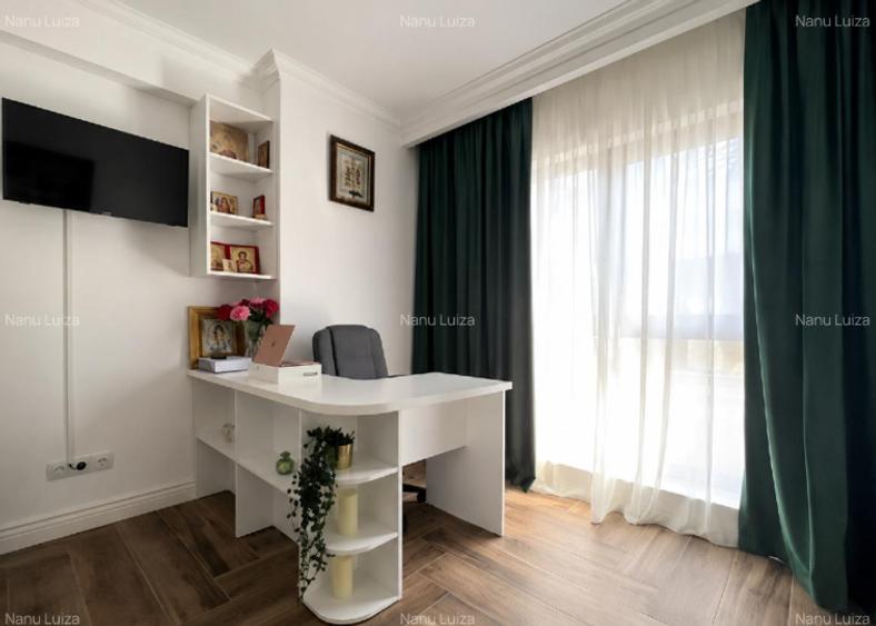 Casă cu 5 camere cu Teren 200 Mp în Titan