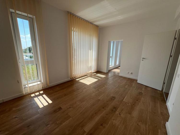 Casă individuală cu 3 camere cu Canalizare în Corbeanca