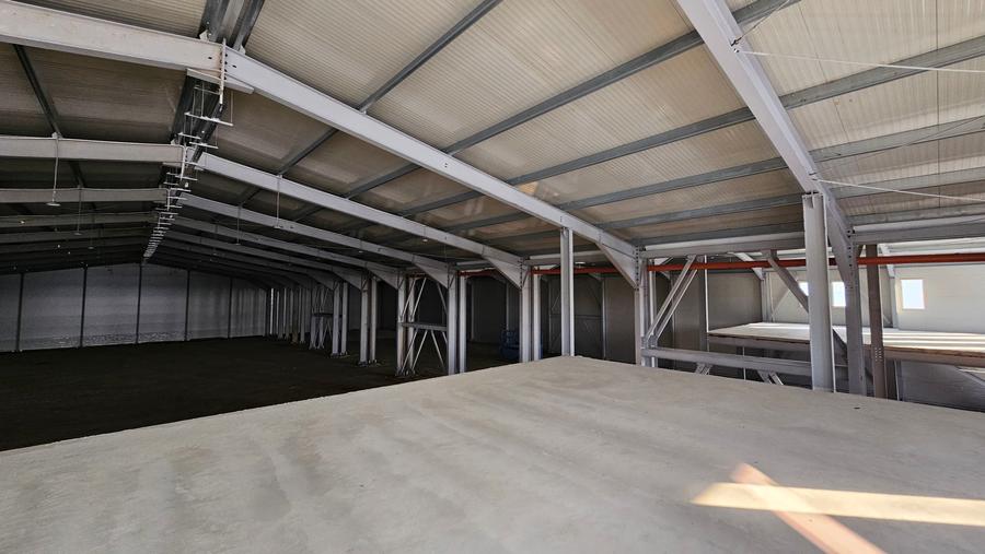Spațiu industrial, de 1,300 mp, în Balotești