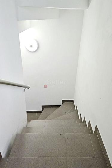 Apartament cu 3 camere decomandat, mobilat în Tractorul
