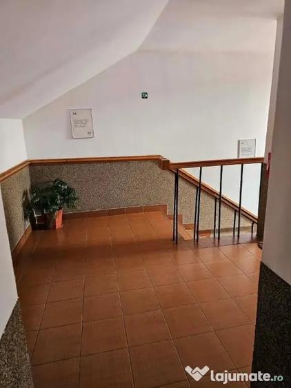 Spațiu comercial, de 18 mp, în Ultracentral
