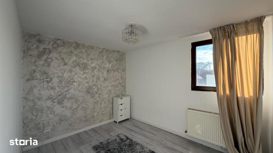 Casă cu 3 camere cu Teren 86 Mp în Andronache