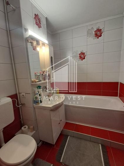 Apartament cu 3 camere decomandat, mobilat în Micro 16