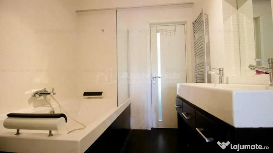 Apartament cu 3 camere decomandat în Cișmigiu