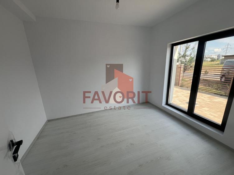 Duplex cu 5 camere cu Canalizare în Chișoda