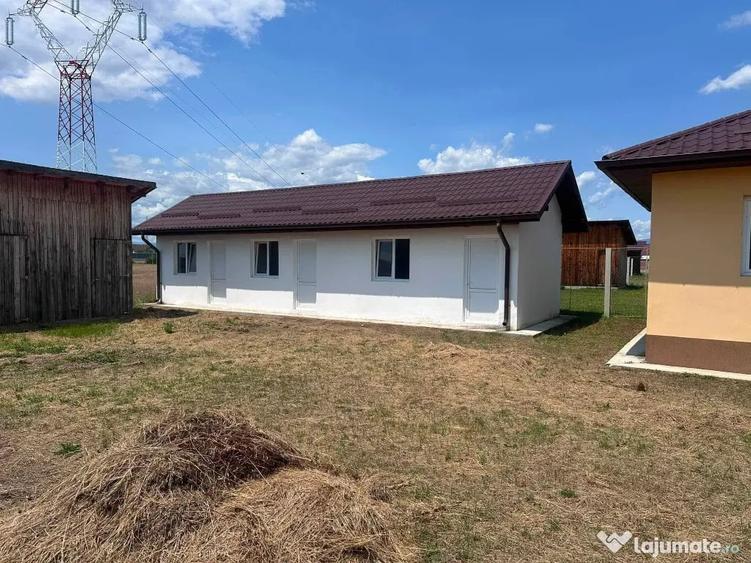 Casă cu 6 camere cu Teren 986 Mp în Central