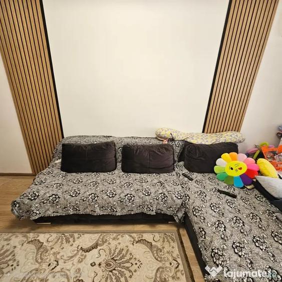 Apartament cu 3 camere decomandat în Berceni