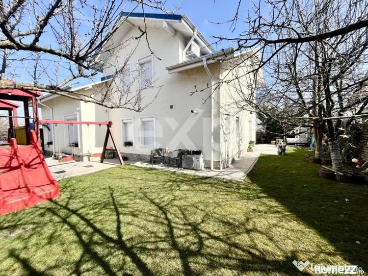 Casă cu 7 camere cu Teren 520 Mp în Corbeanca