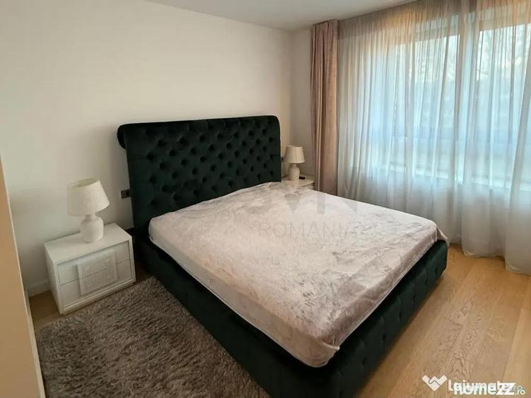 Apartament cu 3 camere semidecomandat în Aviației