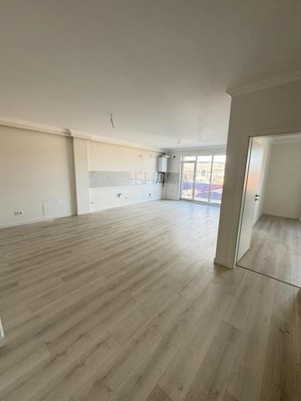 Apartament cu 2 camere semidecomandat în Florești — fotografia 1