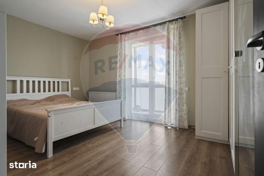 Apartament cu 2 camere decomandat în Roșu
