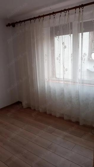 Apartament cu 3 camere decomandat în Aleșd