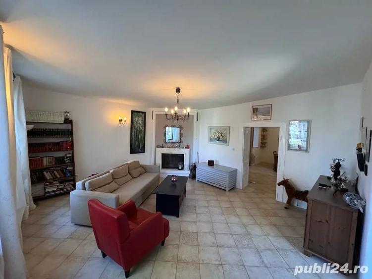 Casă cu 4 camere cu Teren 1500 Mp în Sânandrei