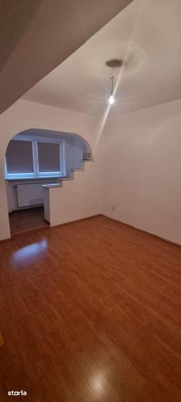 Apartament cu 2 camere în Cetate