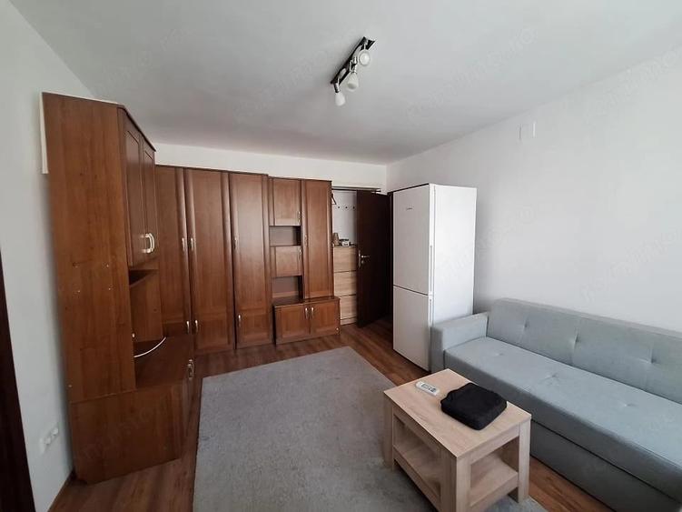 Apartament cu 2 camere nedecomandat în Girocului