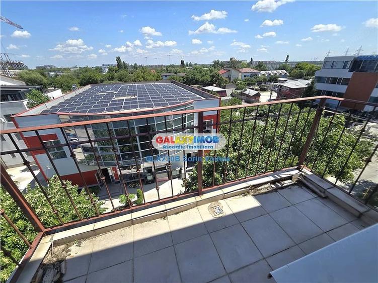 Apartament cu 3 camere decomandat în Titan