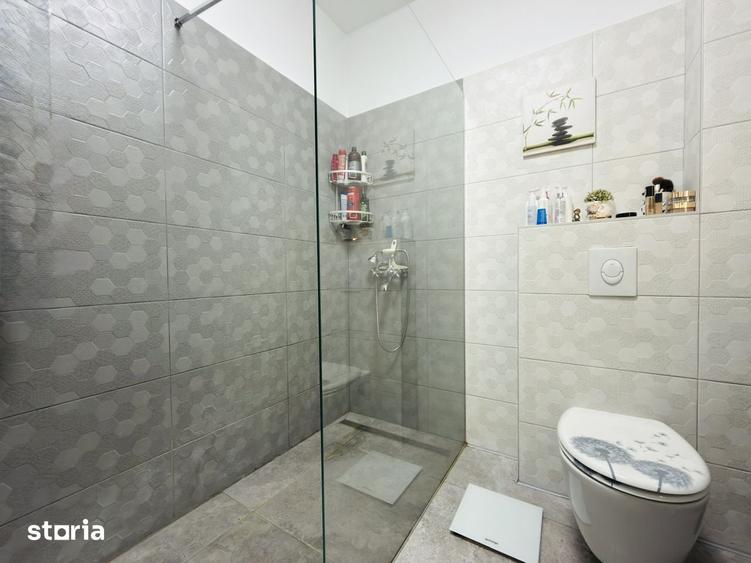 Apartament cu 3 camere decomandat în Giroc