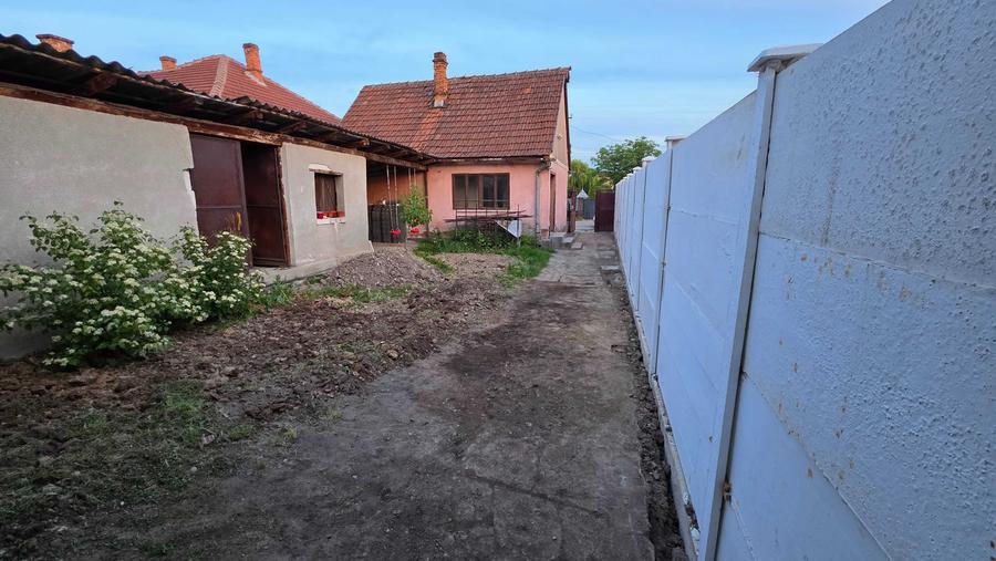 Casă cu 2 camere în Central