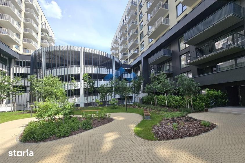 Apartament cu 3 camere decomandat în Baza 3