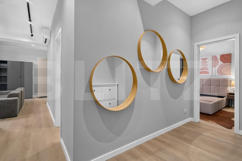 Apartament cu 3 camere decomandat, mobilat în Ultracentral