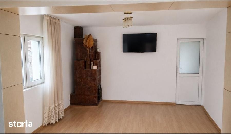 Casă cu 3 camere cu Teren 673 Mp în Corbi