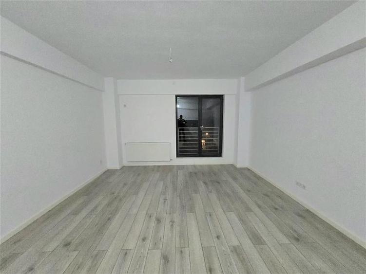 Apartament cu 2 camere semidecomandat, mobilat în Bucureștii Noi