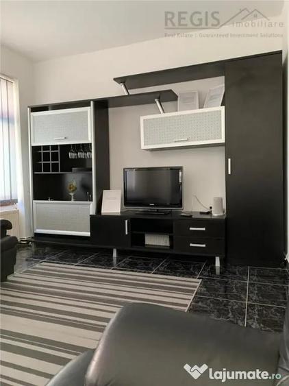 Apartament cu 2 camere semidecomandat în Centrul Istoric